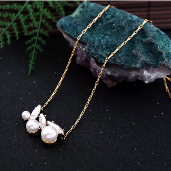 Giuliana + Madison Jewelry - Faux Pearl and Gem Statement Necklace
